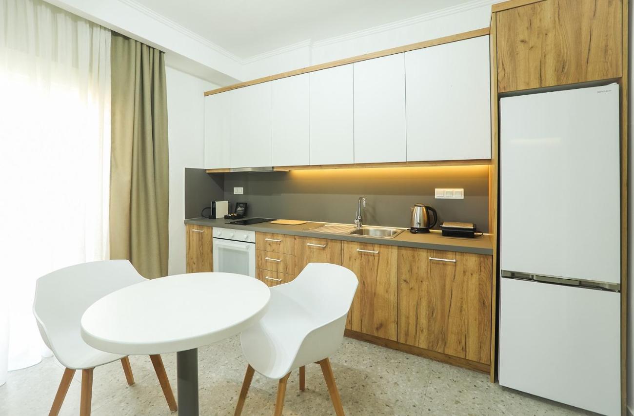 Alexandros Hotel Джаница Екстериор снимка