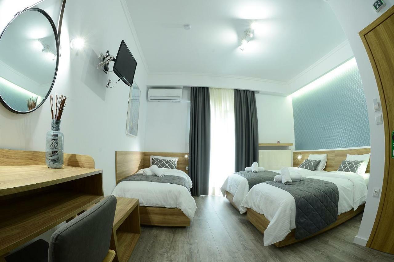 Alexandros Hotel Джаница Екстериор снимка